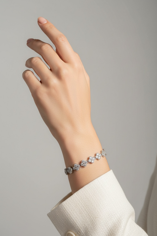 Le Bracelet Aura Trèfle Argenté & Cristaux